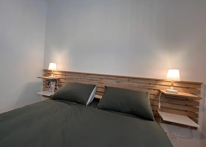 Lejlighed Lumineux 3 Pieces Pres Des Halles Et De La Plage, Wifi, Clim, Parkings Proches - Fr-1-239-910